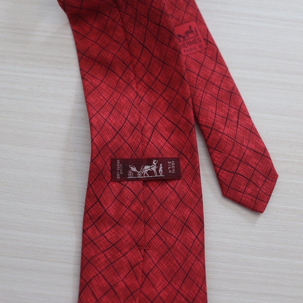 Hermes Red silk tie